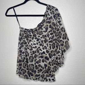 NWOT Bebe One Shoulder Layered Top 🐆